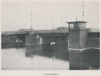 712877 Gezicht op de Paul Krügerbrug over het Merwedekanaal te Utrecht, die vervaardigd is door de Machinefabriek Jaffa ...